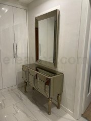 BOMBE KAPAKLI BRONZ AYNA DRESUAR