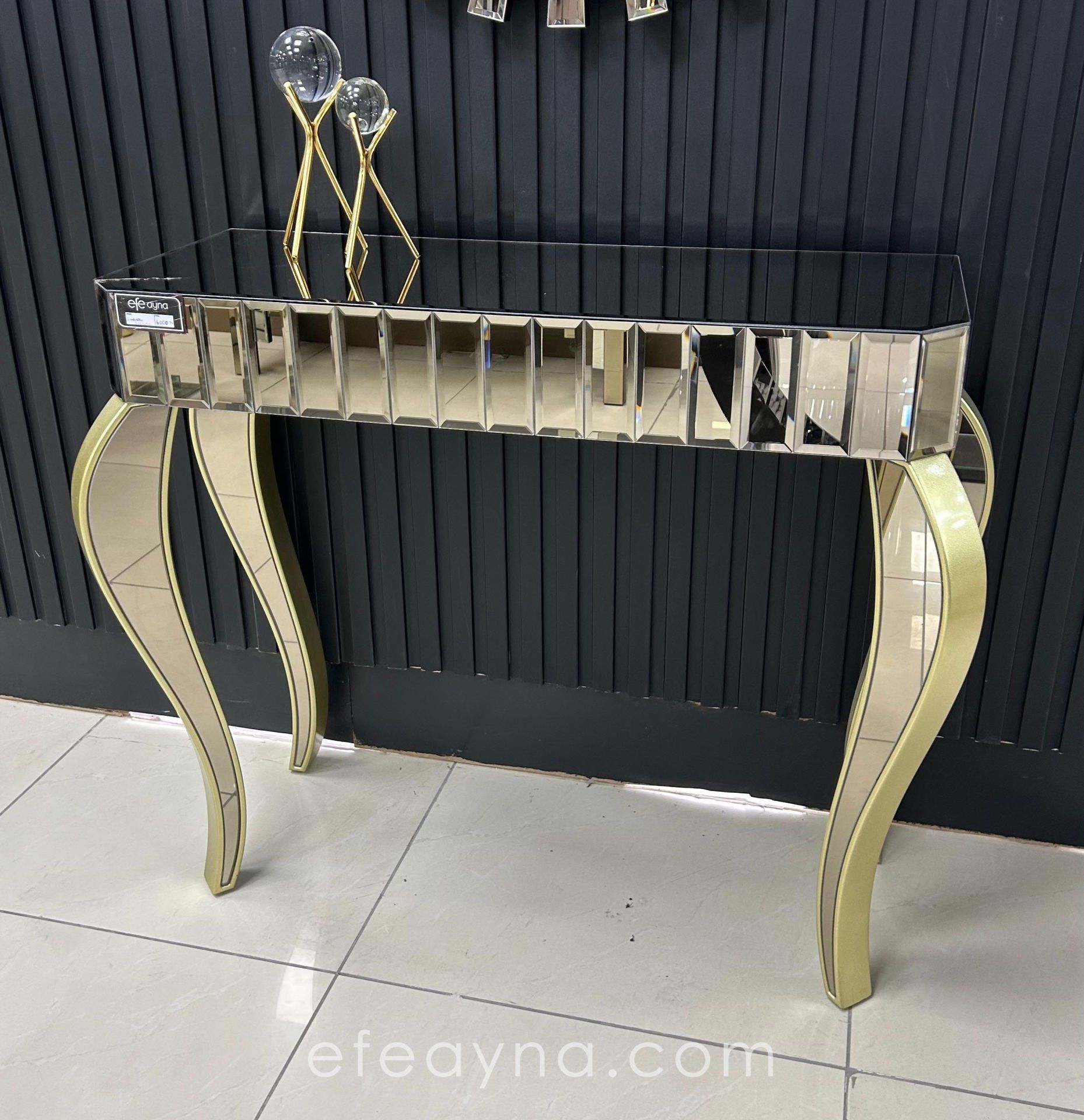 SİNDİRELLA-BRONZ AYNA DRESUAR