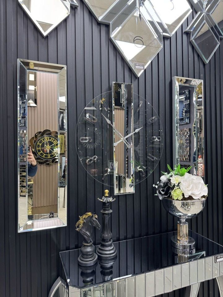 ŞEFFAF DUVAR SAATİ-3'LÜ GÜMÜŞ DUVAR SAATİ & YAN AYNA SETİ